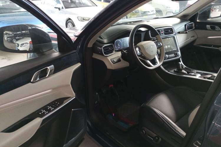 Used Lynk & Co 01 2017 2.0T Two-Wheel Drive Zhaopu Version
