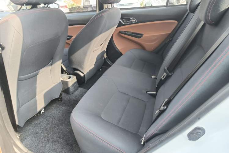 Used Geely Auto Diamond 2017 1.5L Manual Value-Added Model