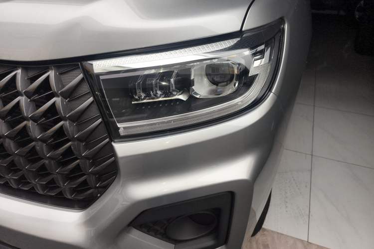 Used Great Wall Poer 2024 2.4T Commercial Version Automatic Diesel 4x4 Elite Edition
