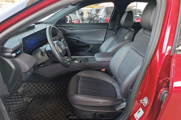 Used Ford Mondeo 2023 EcoBoost 245 Ultimate Model
