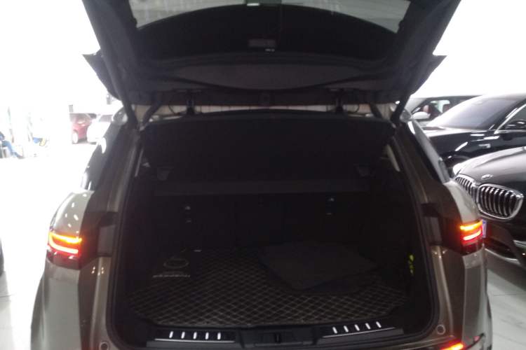 Used Land Rover Range Rover Evoque 2024 Aurora L 249 PS Glowing Limited Edition