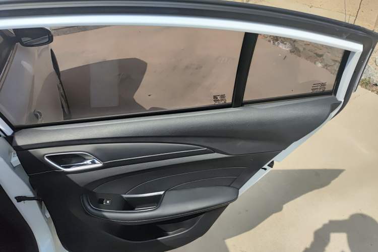 Used Roewe i5 2019 1.5L Automatic 4G Connected Langyue Edition