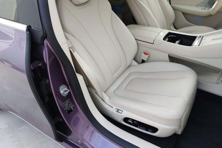 Used Hima Luxeed S7 2024 Pro Rear-Drive Long-Range Version
