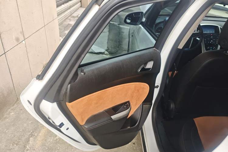 Used Buick GT 2014 XT 1.6L Automatic Fashion Edition
