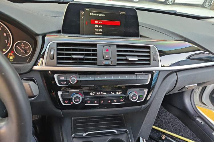 Used BMW 3 Series 2018 320Li Fashion Model
