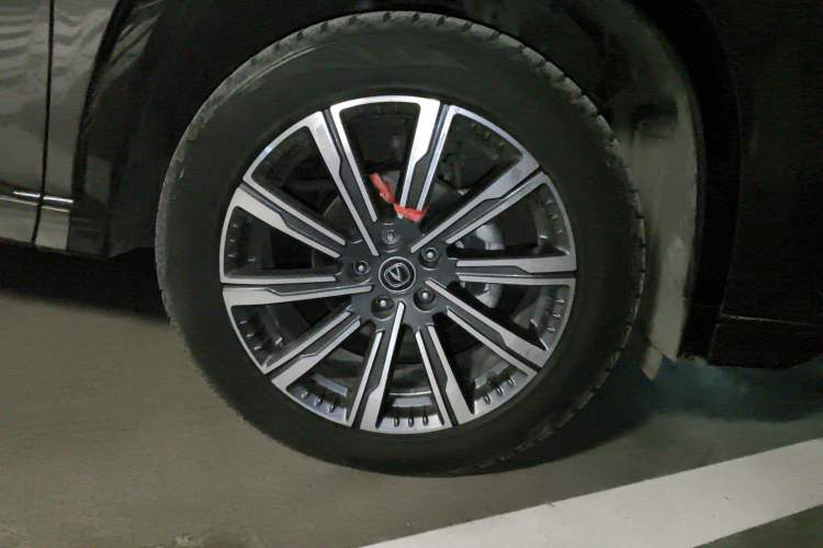 Used Changan CS75 PLUS 2023 3rd Generation 1.5T Automatic Prestige Model
