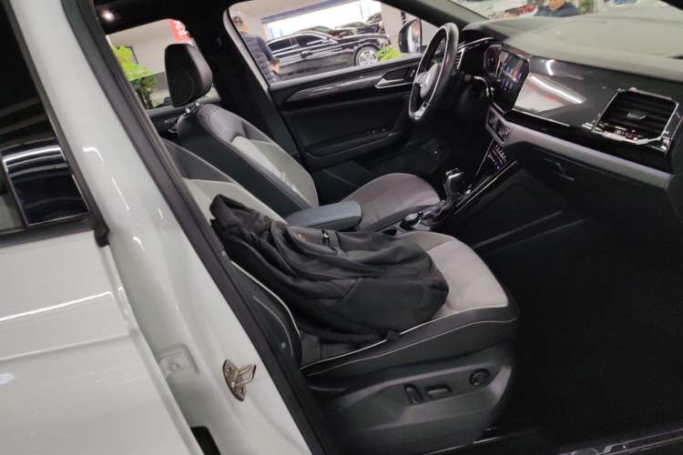 Used Volkswagen Tayron 2021 380TSI All-Wheel Drive R-Line Connected Version
