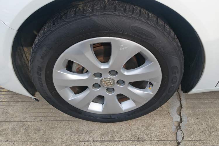 Used Buick Regal 2015 2.0L Leading Fashion Edition