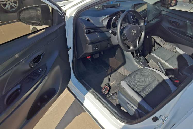 Used Toyota YARiS L 2022 X-Trail 1.5L CVT Leading PLUS Edition