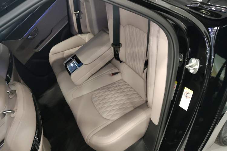 Used BYD Han 2025 EV with 701 km of Laser Radar-Enabled Intelligent Driving
