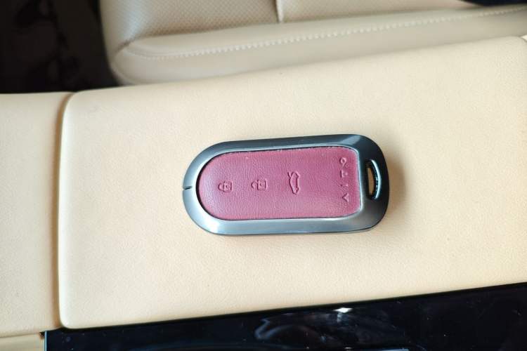 Used Hima AITO M5 2022 Extended-Range Four-Wheel Drive Performance Version
