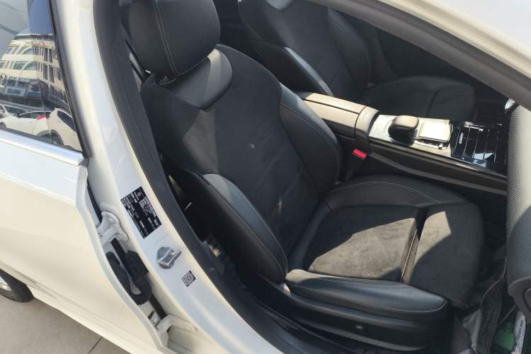 Used Mercedes-Benz A-Class 2021 A 200 L Sport Sedan Fashion Model