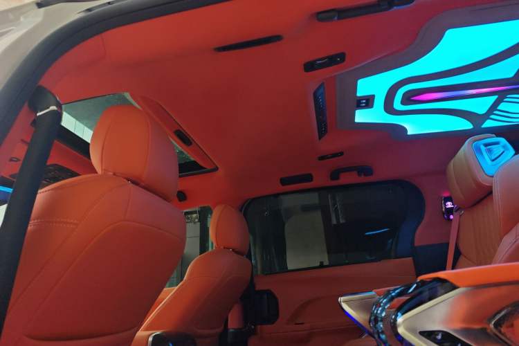 Used Toyota Sienna 2023 2.5L Hybrid Deluxe Edition
