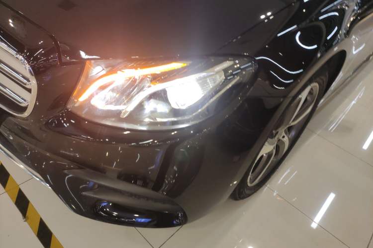 Used Mercedes-Benz E-Class 2019 E 260 L Sport 4MATIC
