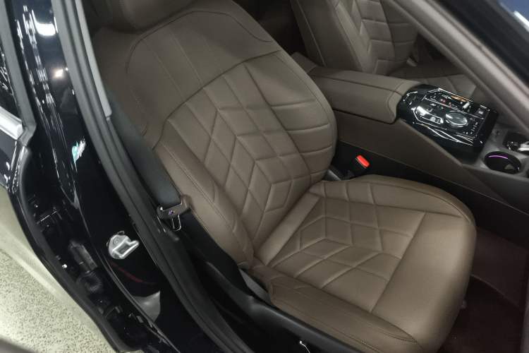 Used BMW 5 Series 2024 530Li Leading Luxury Package