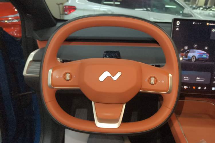 Used ONVO L60 2024 60 kWh Rear-Drive Version
