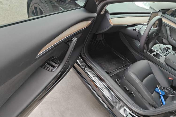 Used Tesla Model 3 2022 Rear-Wheel-Drive Version
