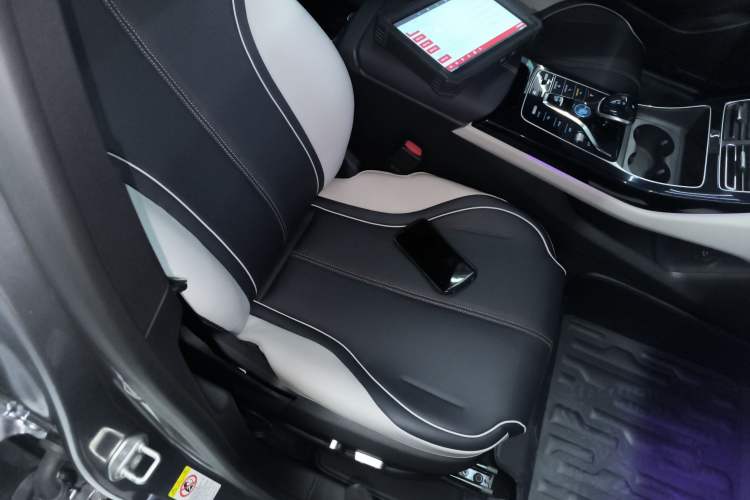 Used BYD Qin PLUS 2023 Champion Edition DM-i 120KM Excellence Model
