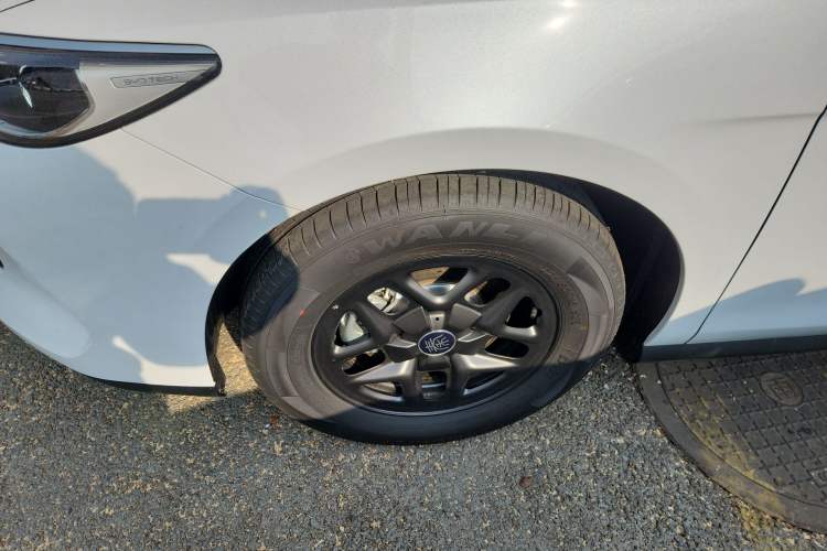 Used BYD Qin PLUS 2025 DM-i Smart Drive 55KM Leading Model
