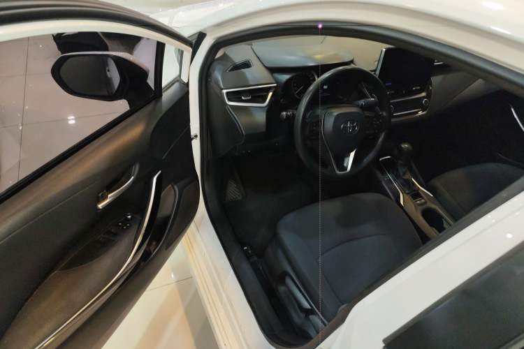 Used Toyota Corolla 2021 Dual-Motor 1.8L E-CVT Elite Edition
