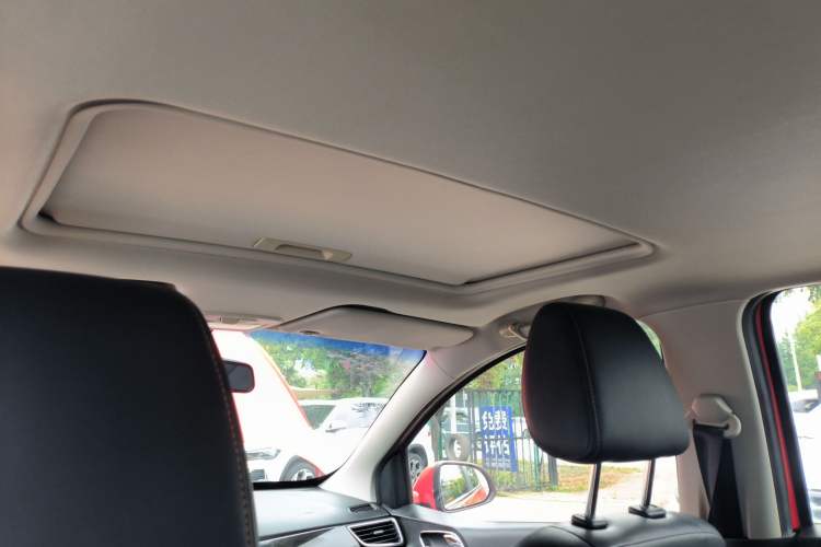 Used Baojun 310 2016 1.2L Manual Luxury Model