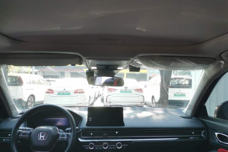 Used Honda Civic 2023 240TURBO CVT Dynamic · Center Stage Special Edition