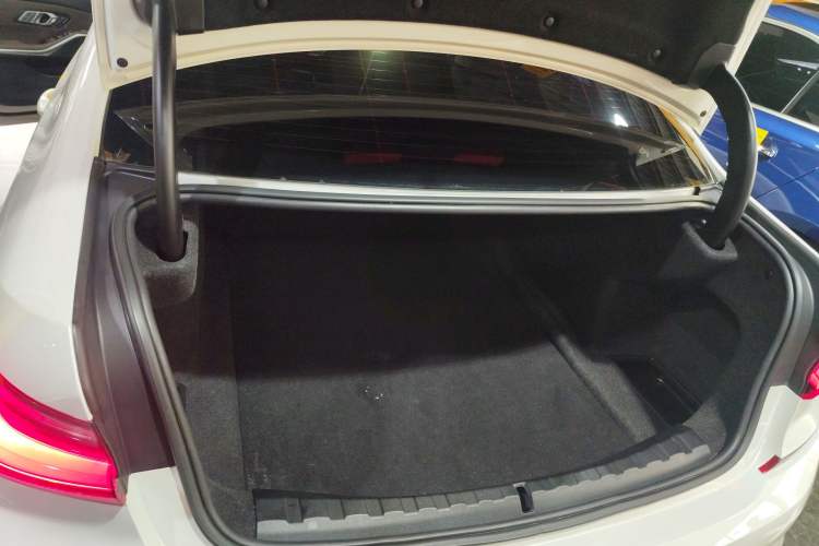 Used BMW 3 Series 2021 Facelifted 320Li M Sport Package
