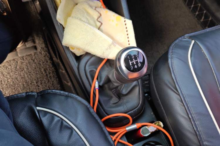 Used Hyundai Verna (older generation) 2017 1.4L Manual Colorful Skyroof Version China V Standard