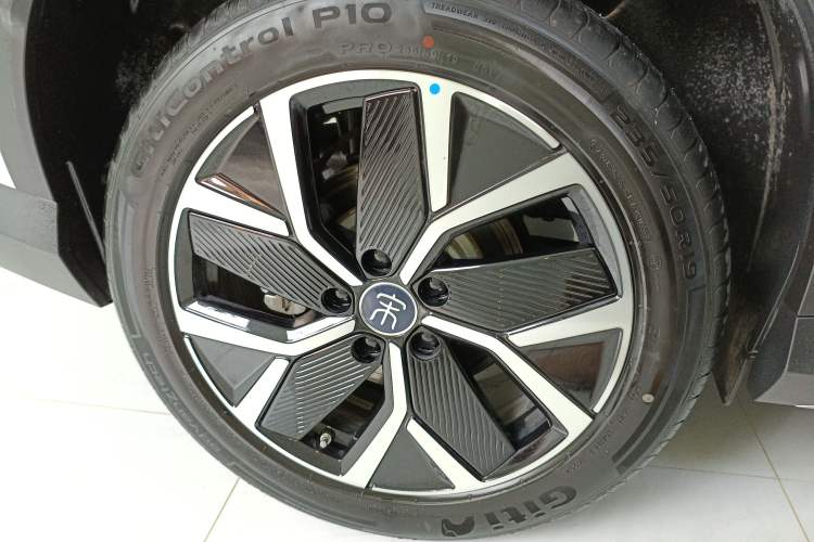 Used BYD Song L DM-i 2025 Intelligent Driving Version 160 km Beyond-Range Type
