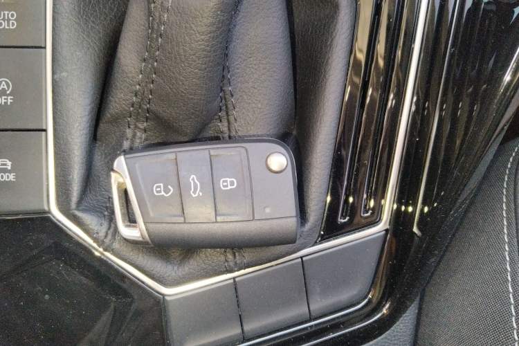 Used Volkswagen Tayron 2019 330TSI Two-Wheel Drive Luxury Model China VI Standard
