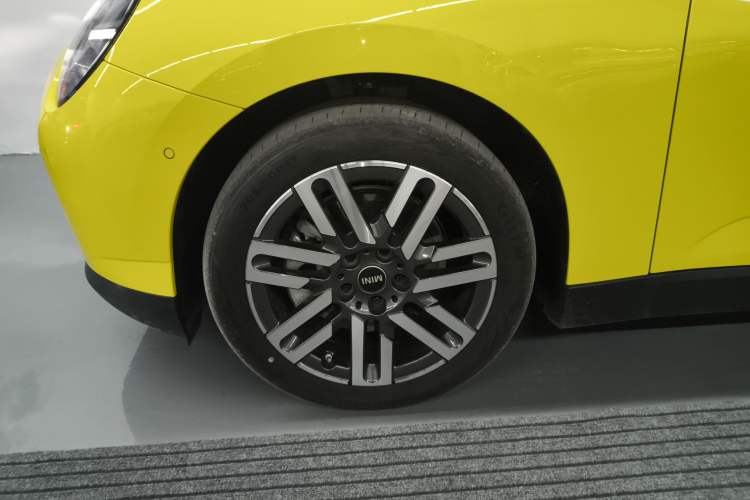 Used  Electric MINI COOPER 2024 456km COOPER E Classic Edition