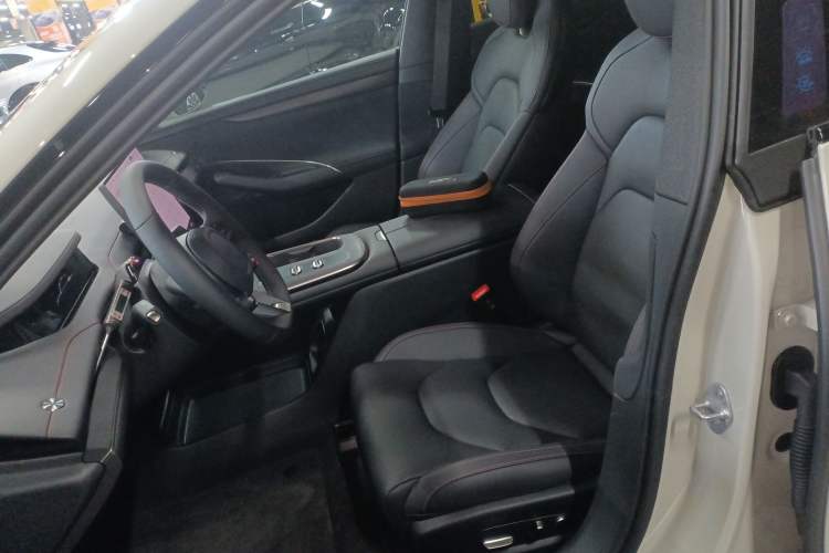 Used  SU7 2024 Rear-Drive Long-Range Intelligent Driving Version
