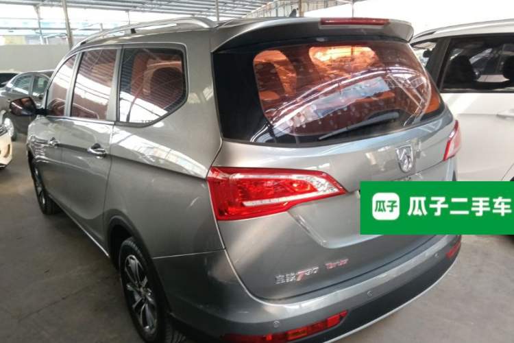 Used Baojun 730 2017 1.5T Manual Fashion Version 7 Seats China V Emission Standard