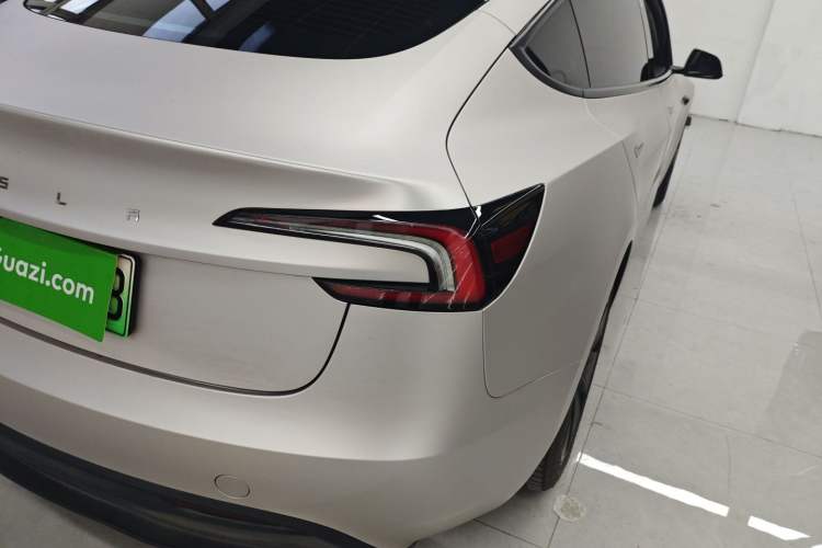 Used Tesla Model 3 2025 Rear-Wheel-Drive Version
