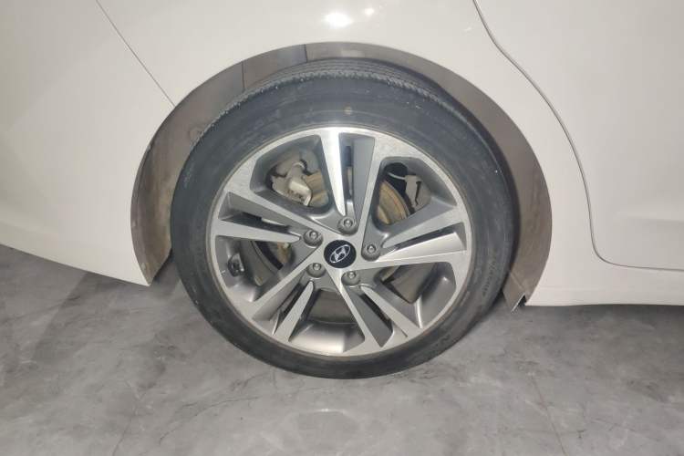 Used Hyundai Elantra 2016 1.6L Automatic ZhiXuan – Elite Version