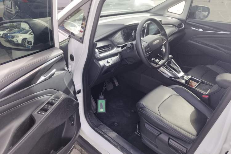 Used SAIC MAXUS G50 2022 1.5T Automatic Comfort Touring B
