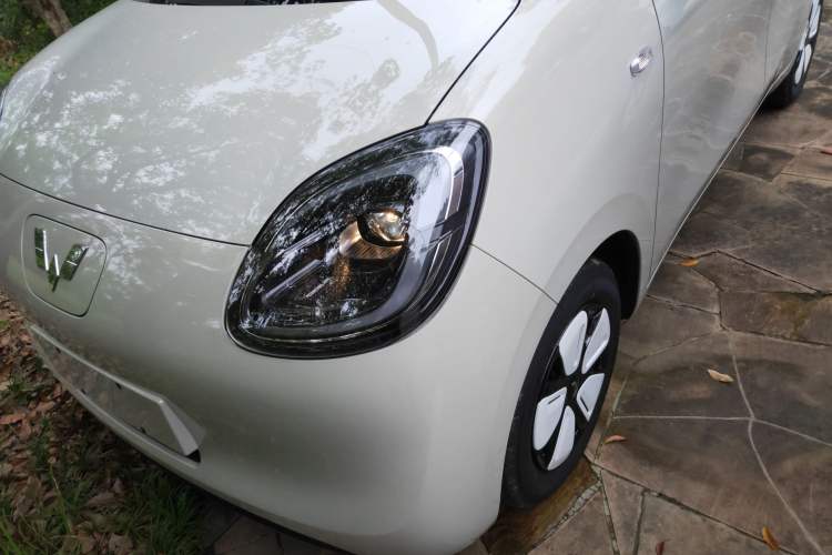 Used Wuling Hongguang MINIEV 2025 Four-Door Version Advanced Edition
