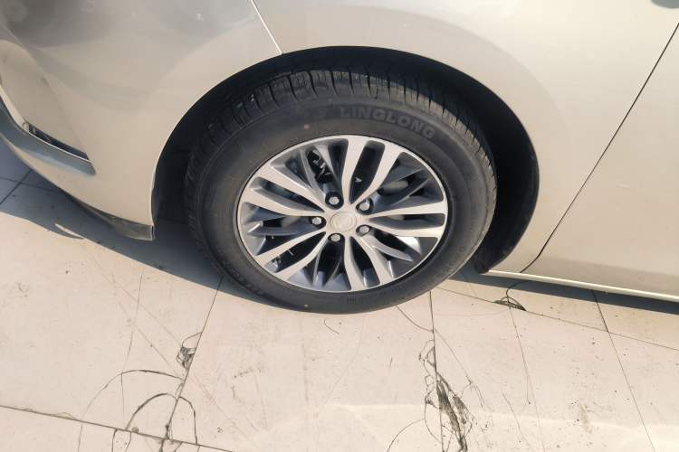 Used Buick GL8 2020 ES Land Cruiser 653T Comfort Edition
