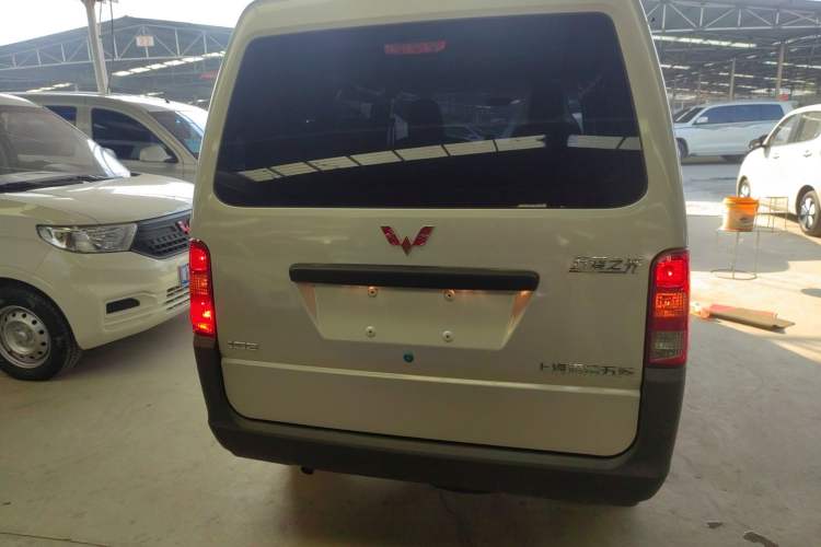 Used Wuling Zhiguang 2023 1.5L Practical Version 5/7 Seats