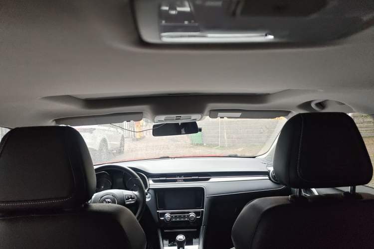 Used MG 6 2017 20T Manual Luxury Smart Connect Version China V Standard
