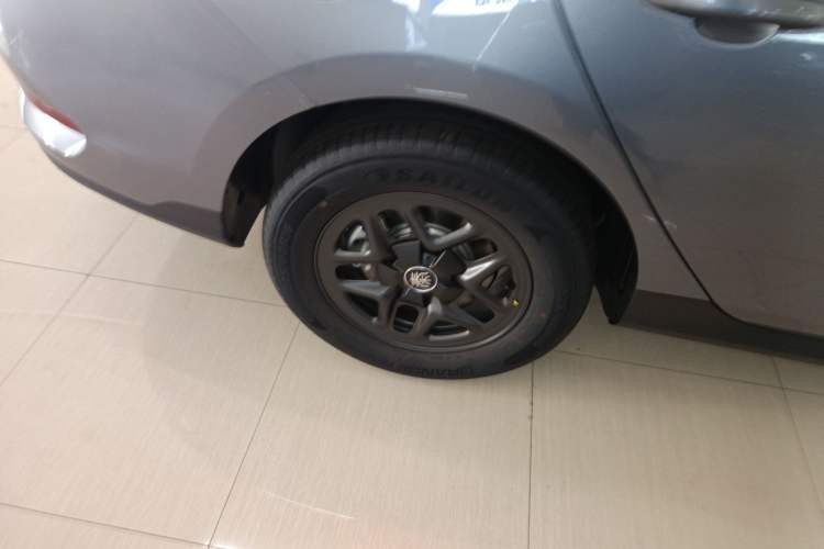 Used BYD Qin PLUS 2025 DM-i Smart Drive 55KM Leading Model
