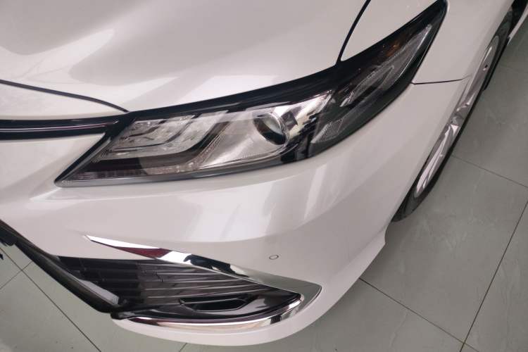 Used Toyota Camry 2021 2.0G Luxury Edition
