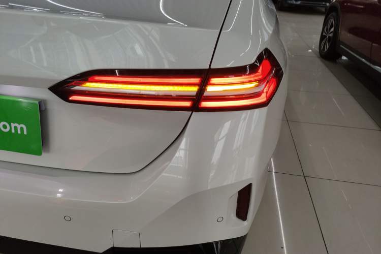 Used BMW 5 Series 2025 530Li Leading Model M Sport Package