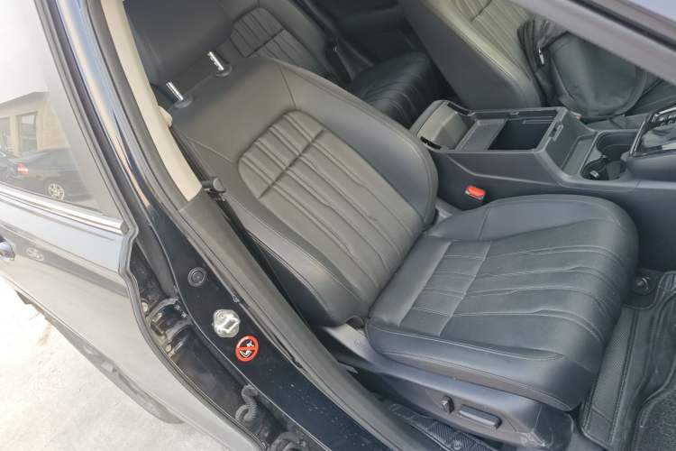 Used Honda Breeze 2023 240TURBO Two-Wheel-Drive Luxury Edition 5 Seats
