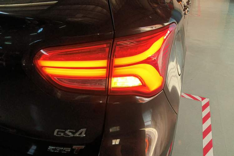 Used GAC Trumpchi GS4 2018 235T Automatic Two-Wheel-Drive Supreme Edition