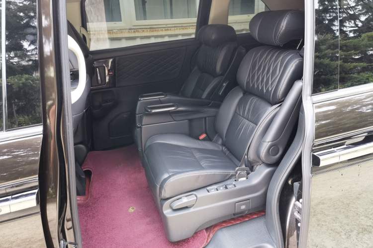 Used Honda Elysion 2019 2.0L Hybrid Luxury Edition
