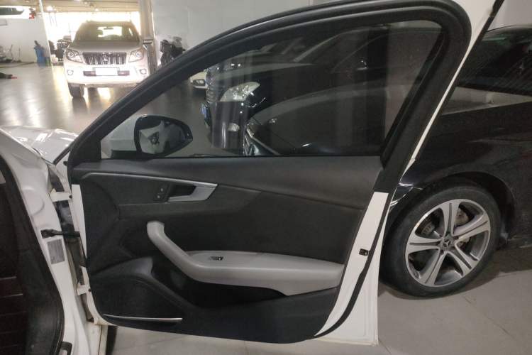 Used Audi A4L 2017 40 TFSI Style Edition
