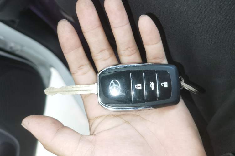 Used Toyota YARiS L 2020 X-Trail X 1.5L CVT Leading Edition
