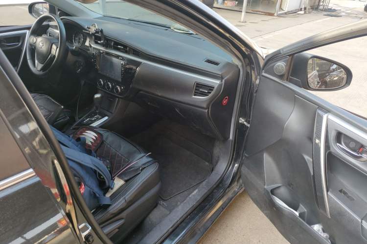 Used Toyota Corolla 2014 1.6L CVT GL-i Leather Edition
