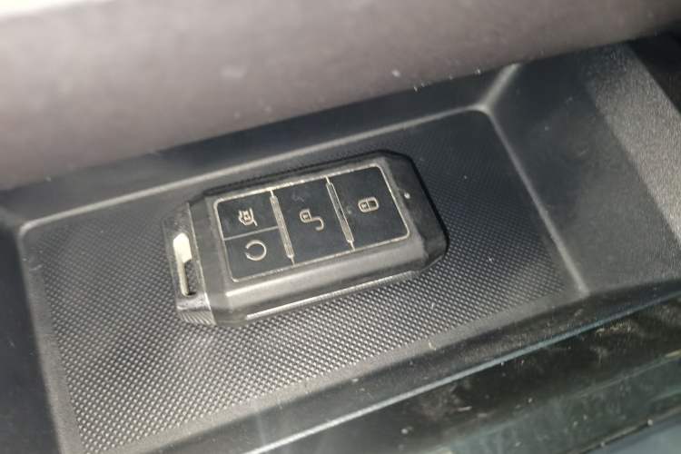 Used BYD e2 2019 Standard Range Version – Yue·Standard Model